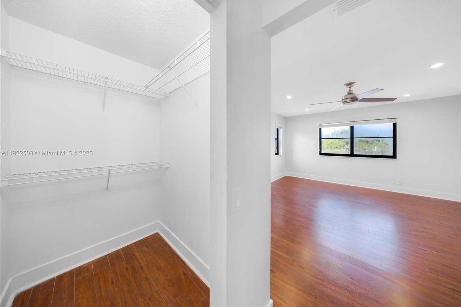 Small Image of 1538 TAMARIND CT, Weston Number 22