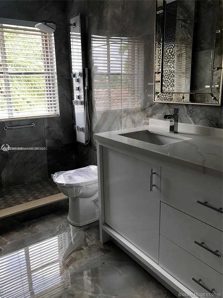 Small Image of 1538 TAMARIND CT, Weston Number 3