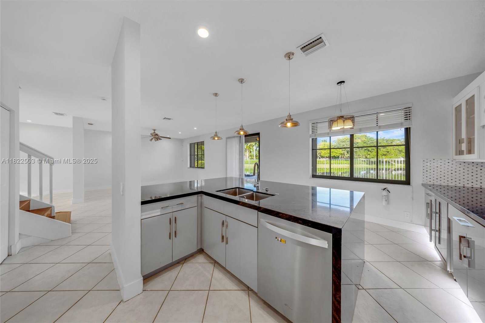 Small Image of 1538 TAMARIND CT, Weston Number 40
