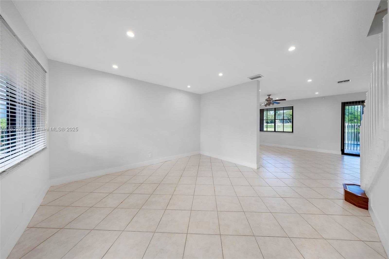 Small Image of 1538 TAMARIND CT, Weston Number 49