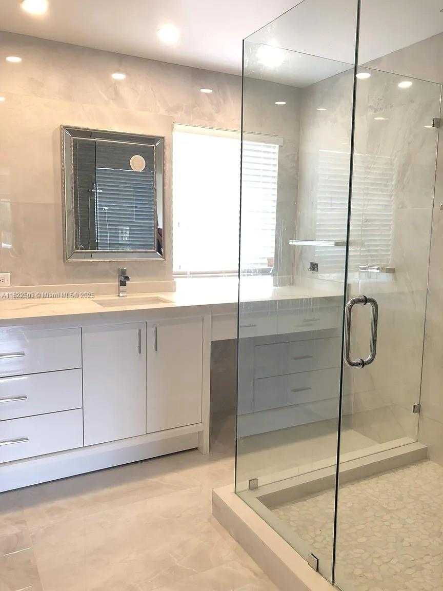 Small Image of 1538 TAMARIND CT, Weston Number 5