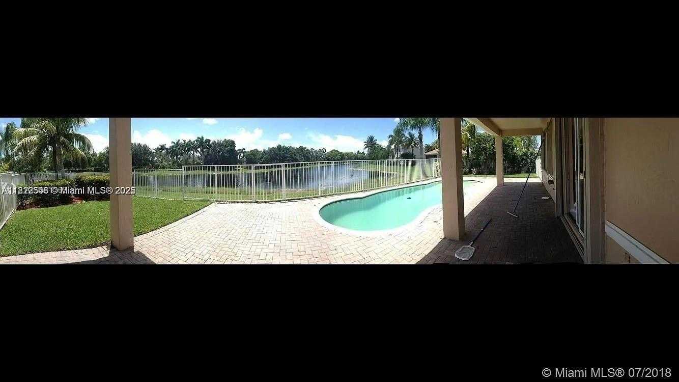 Small Image of 1538 TAMARIND CT, Weston Number 7