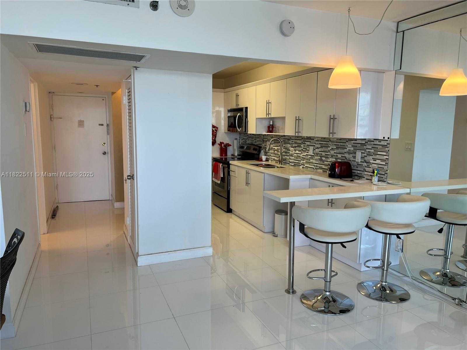 Small Image of 100 LINCOLN RD #909, Miami Beach Number 10