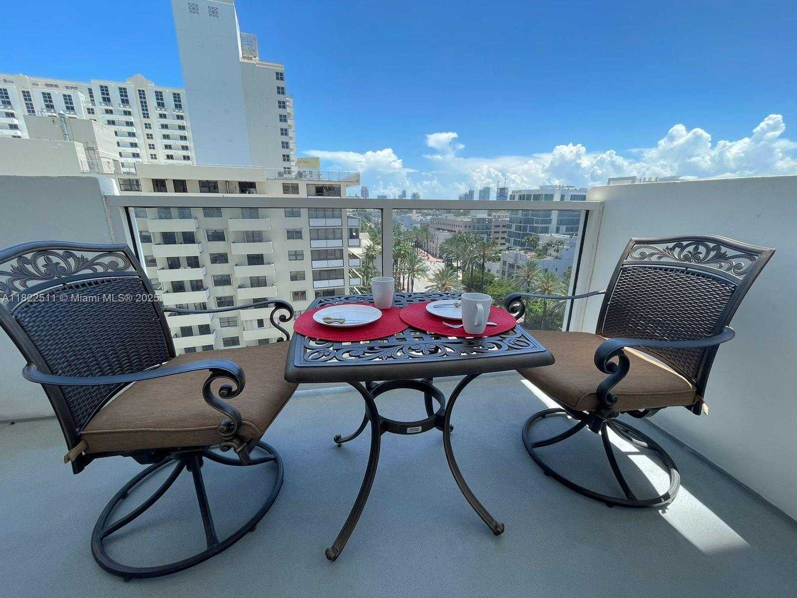Small Image of 100 LINCOLN RD #909, Miami Beach Number 3