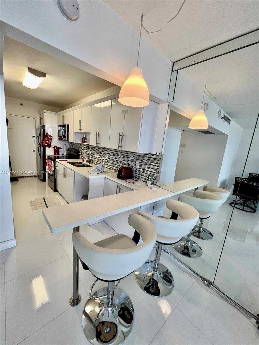 Small Image of 100 LINCOLN RD #909, Miami Beach Number 33