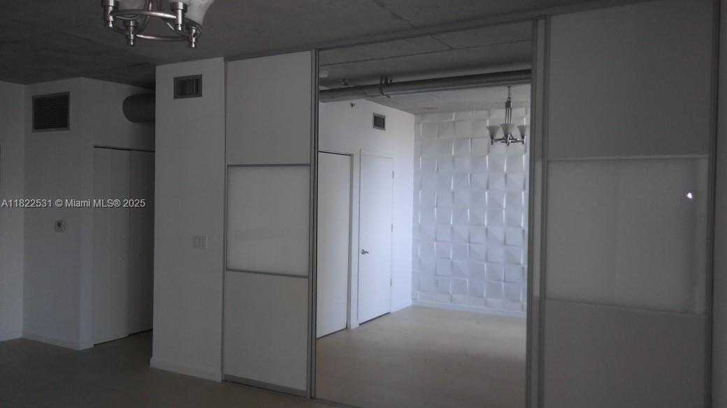 Small Image of 690 SOUTH WEST 1ST CT #1825, Miami Number 10