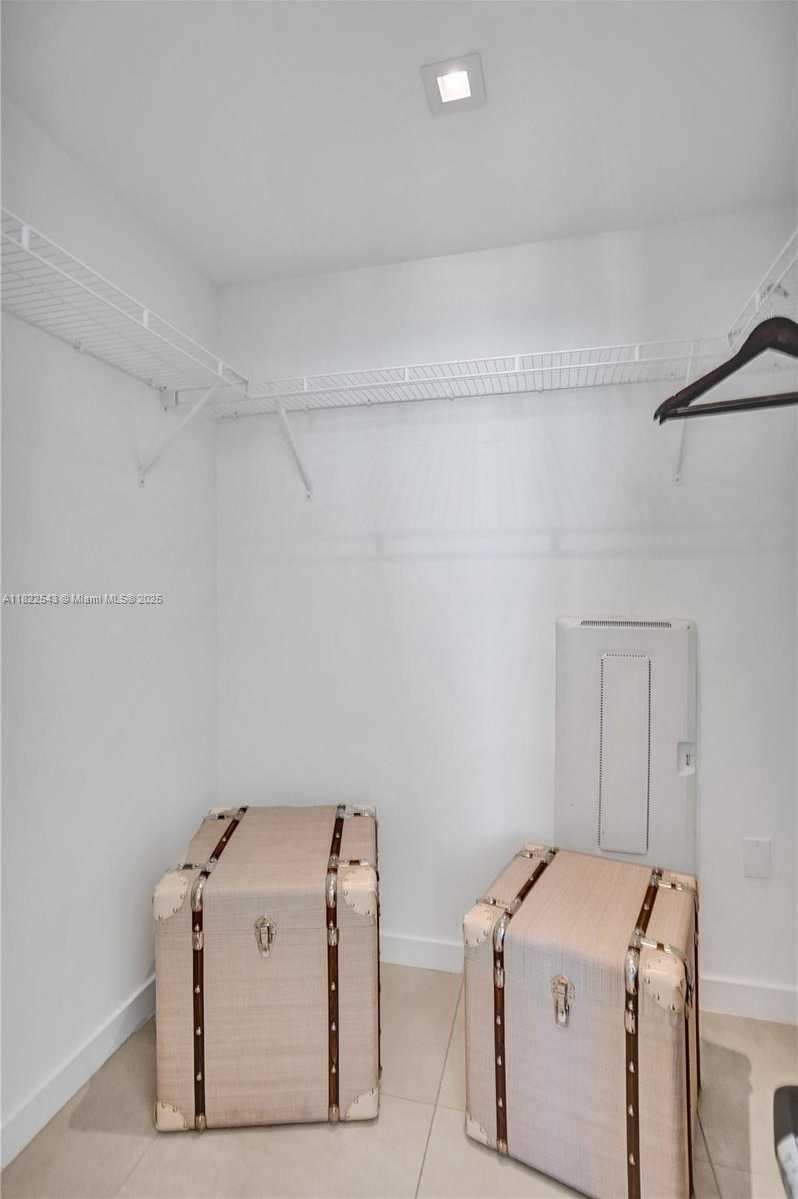 Small Image of 401 NORTH BIRCH RD #1113, Fort Lauderdale Number 16