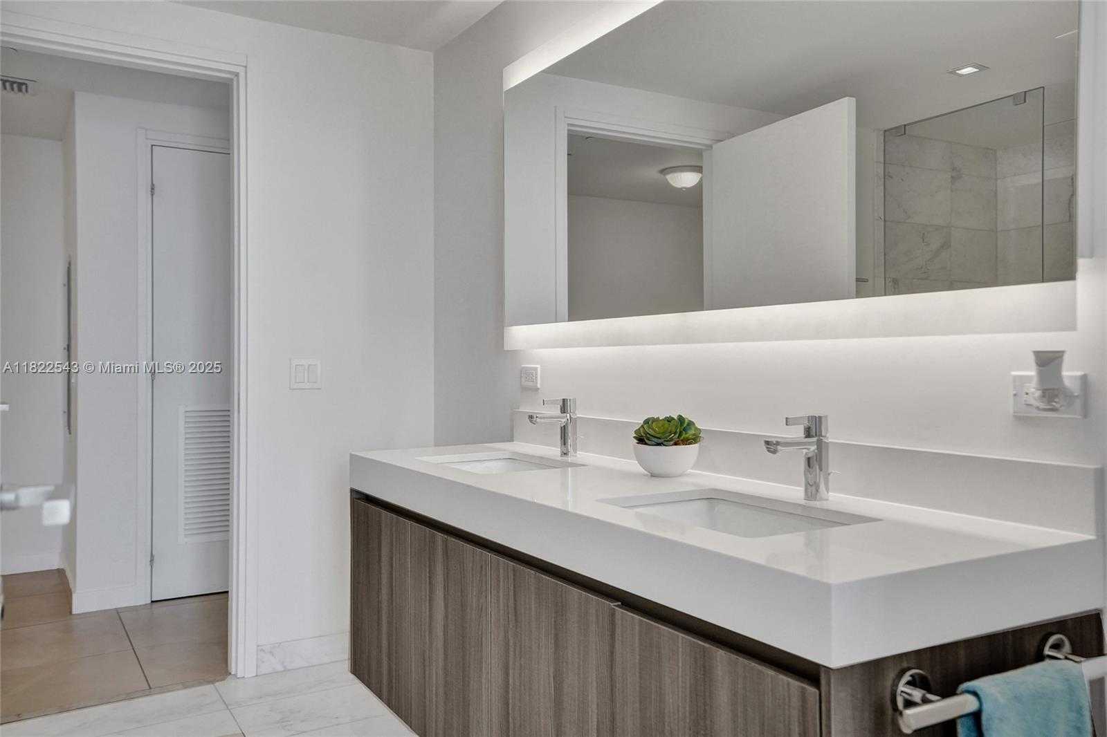 Small Image of 401 NORTH BIRCH RD #1113, Fort Lauderdale Number 18