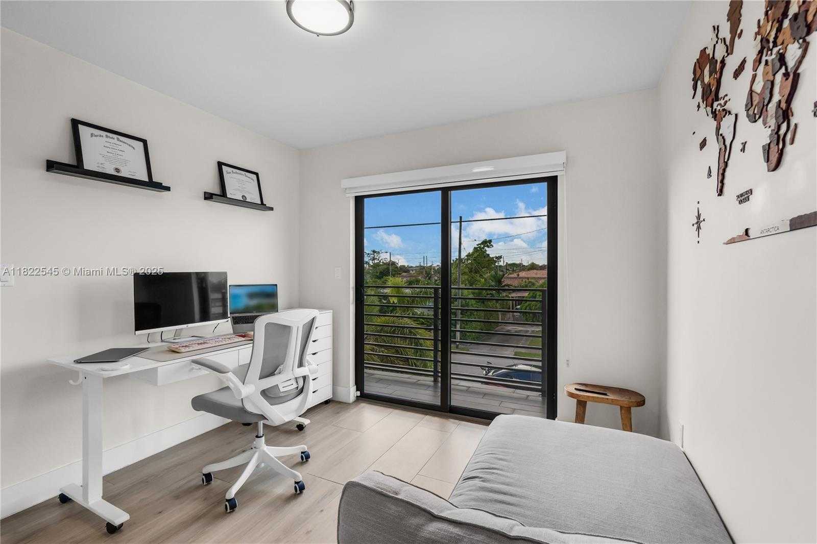 Small Image of 8755 SOUTH WEST 34TH ST #2, Miami Number 22