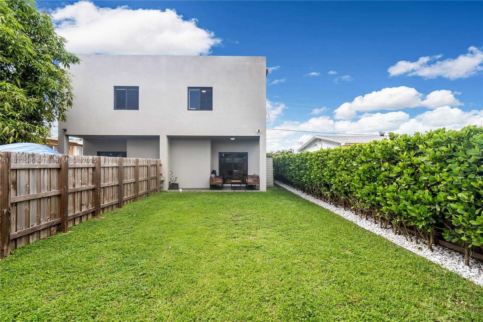 Small Image of 8755 SOUTH WEST 34TH ST #2, Miami Number 26