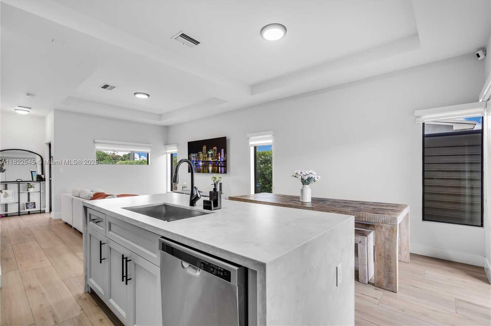 Small Image of 8755 SOUTH WEST 34TH ST #2, Miami Number 9