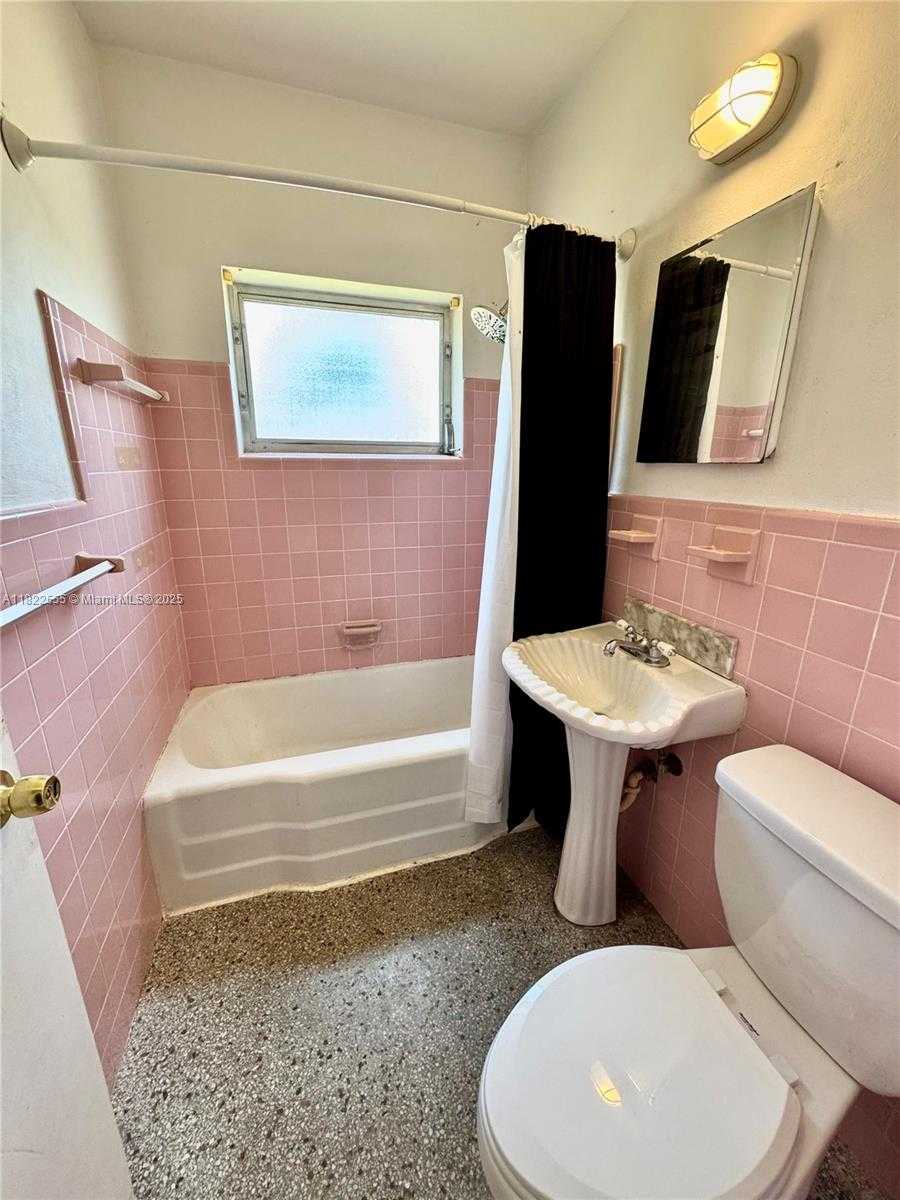 Small Image of 2100 NORTH EAST 173RD ST, North Miami Beach Number 12