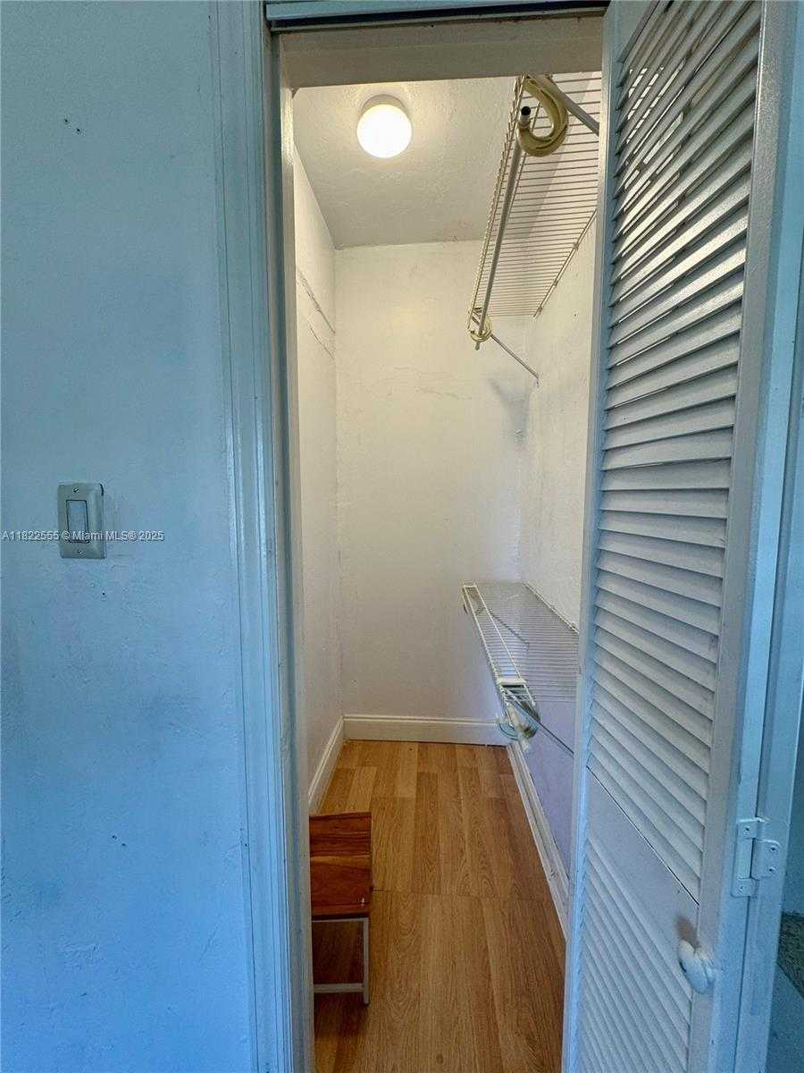 Small Image of 2100 NORTH EAST 173RD ST, North Miami Beach Number 13