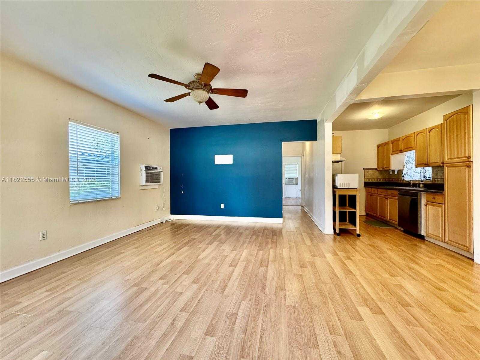 Small Image of 2100 NORTH EAST 173RD ST, North Miami Beach Number 5