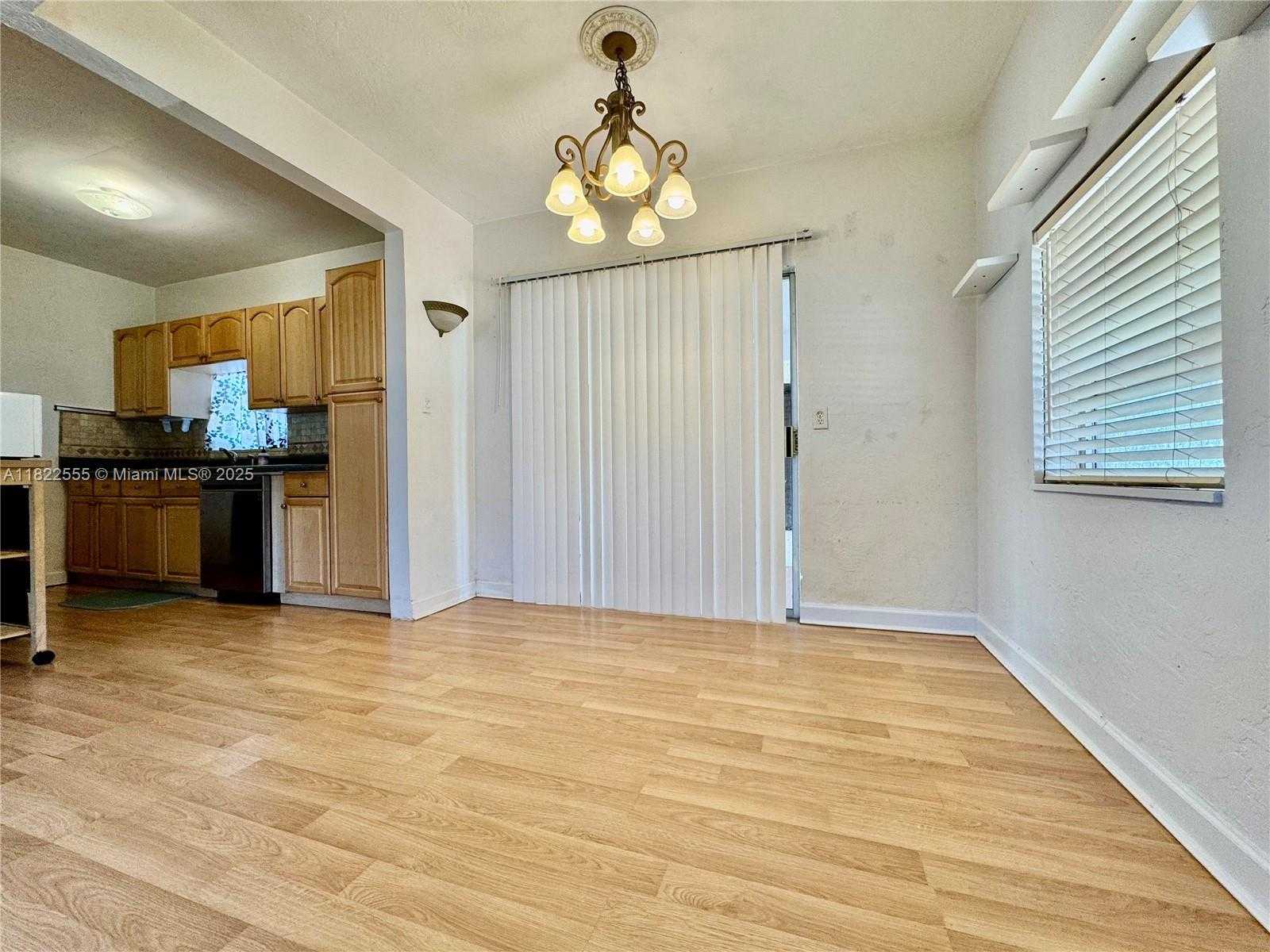 Small Image of 2100 NORTH EAST 173RD ST, North Miami Beach Number 6