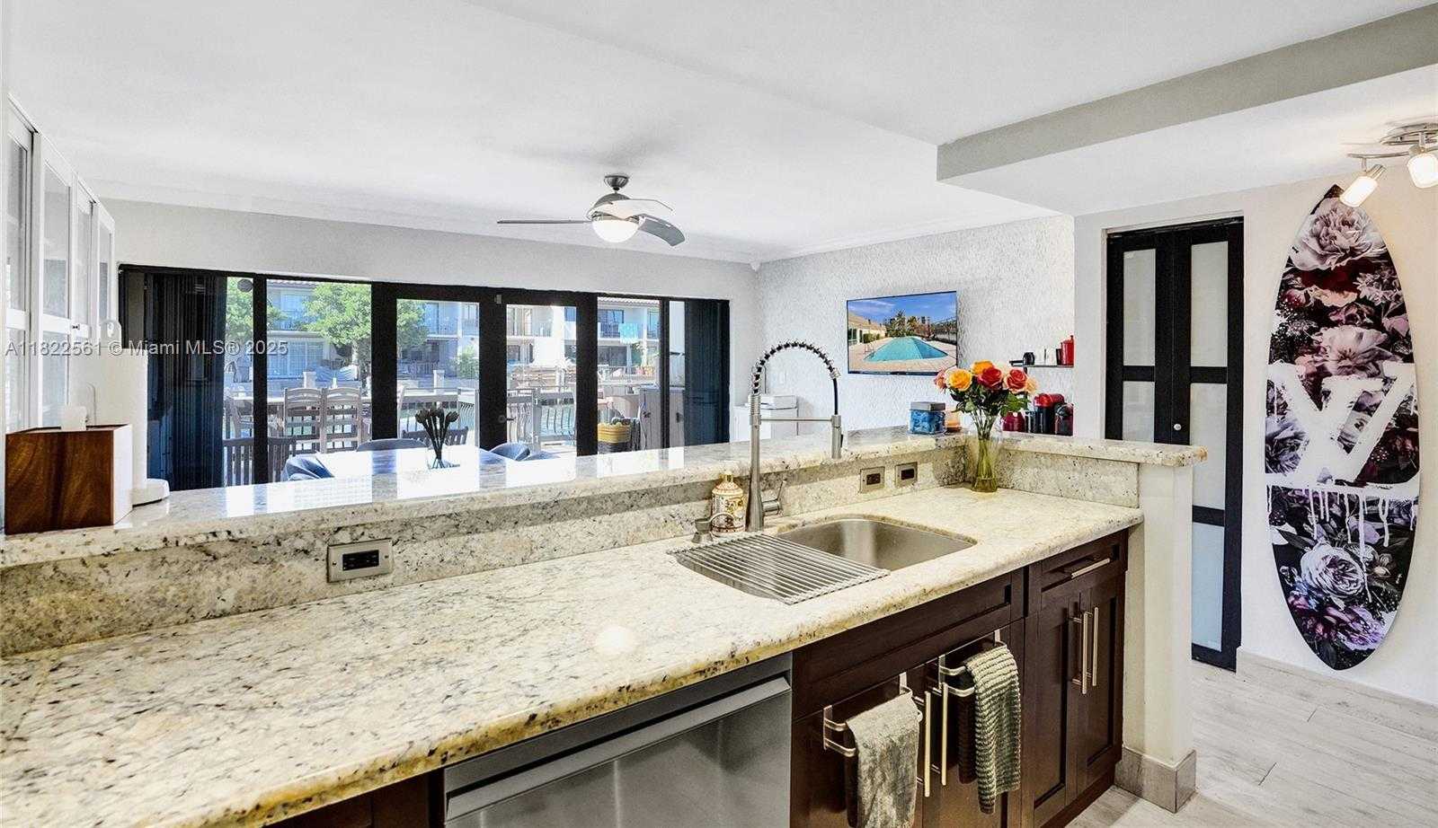Small Image of 16478 NORTH EAST 27TH PL #34, Eastern Shores Number 21