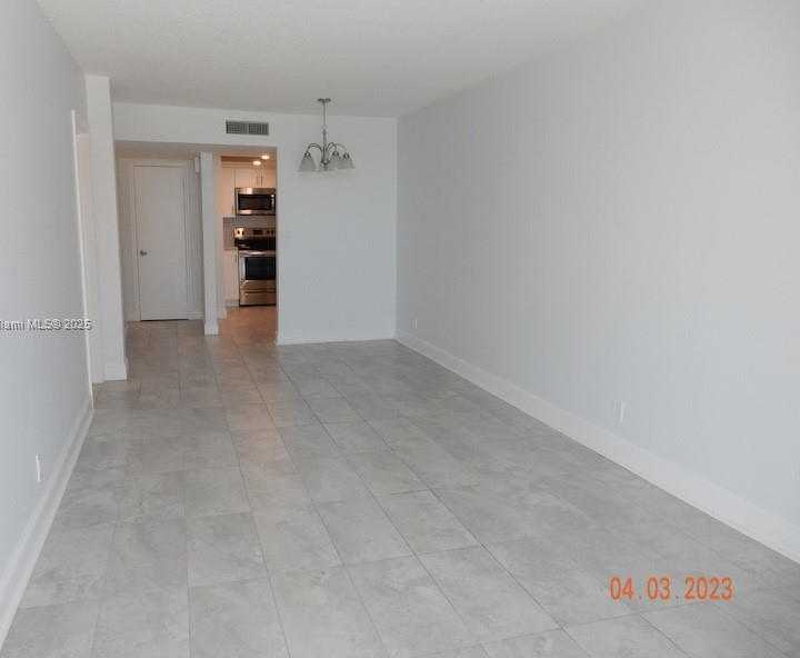 Small Image of 400 NORTH SURF RD #303, Hollywood Number 11