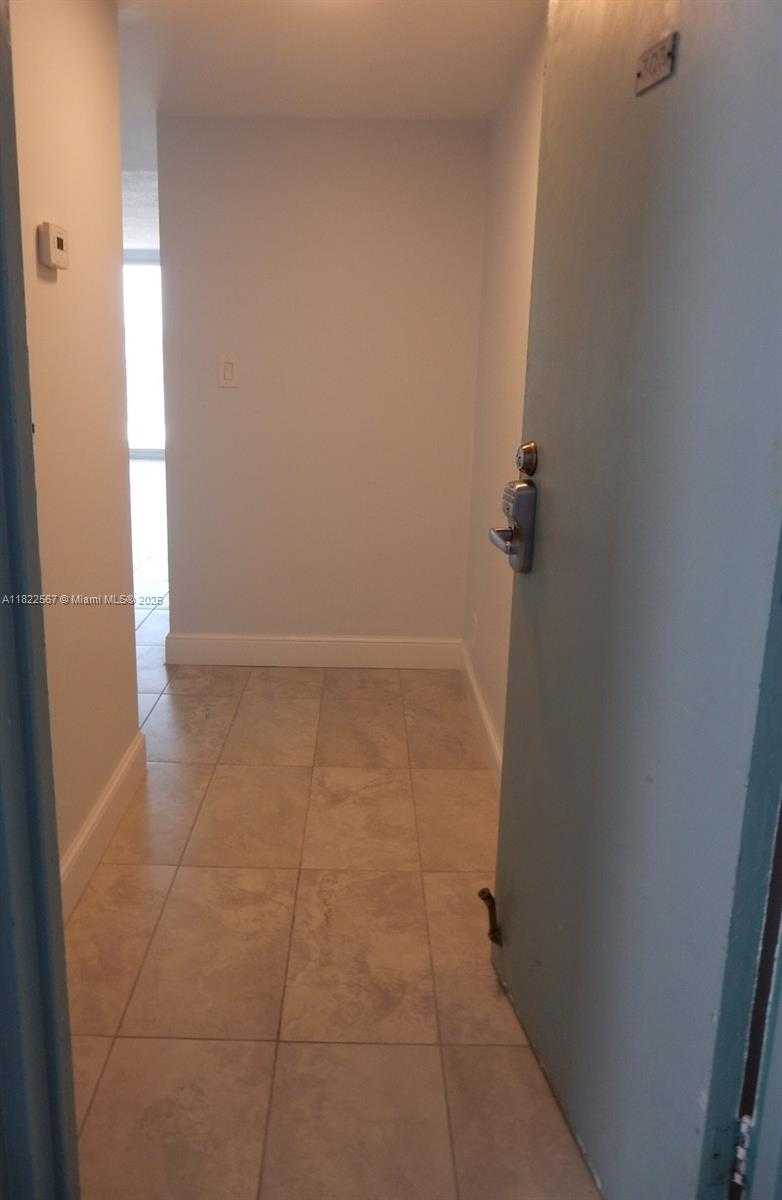 Small Image of 400 NORTH SURF RD #303, Hollywood Number 13