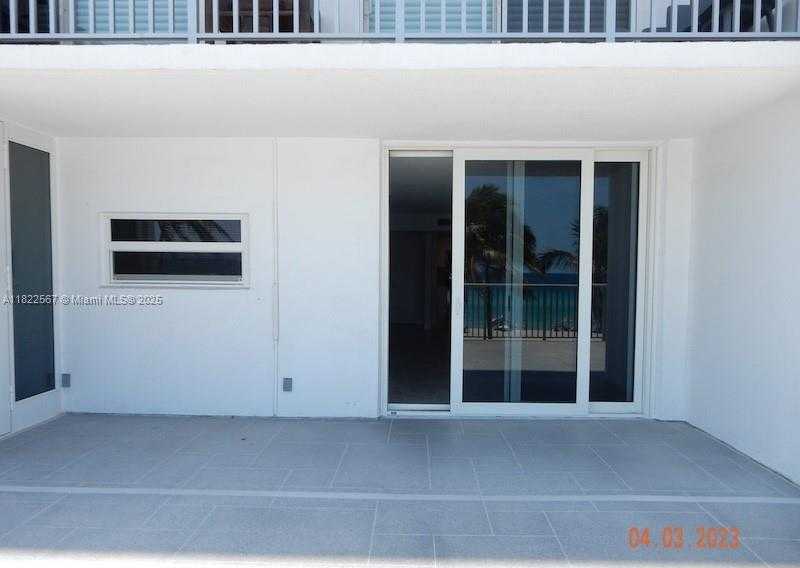 Small Image of 400 NORTH SURF RD #303, Hollywood Number 2