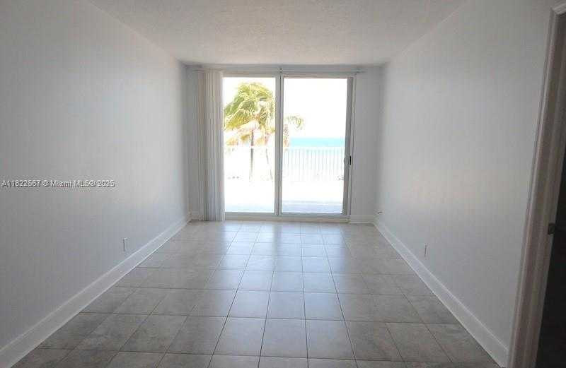 Small Image of 400 NORTH SURF RD #303, Hollywood Number 4