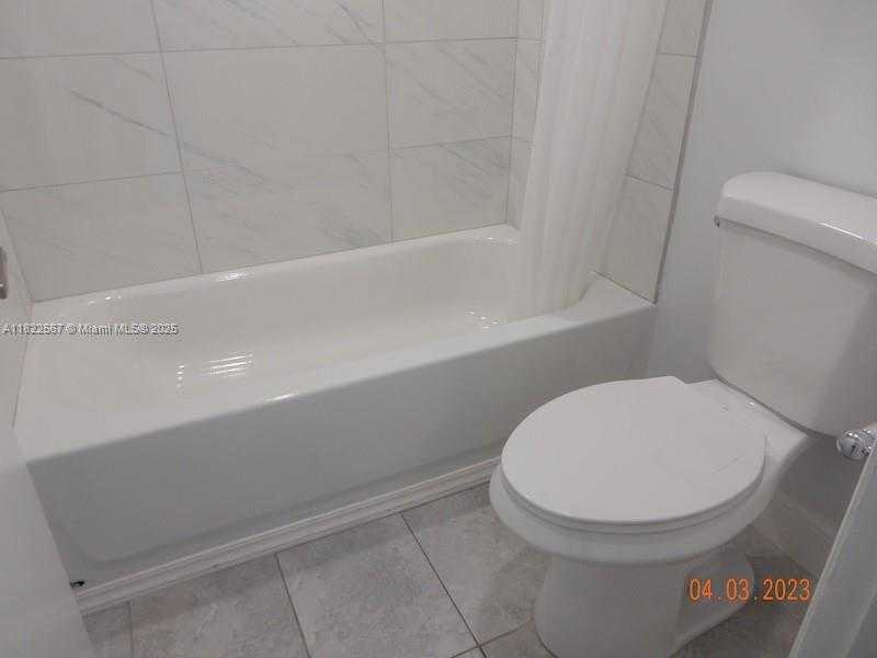 Small Image of 400 NORTH SURF RD #303, Hollywood Number 7
