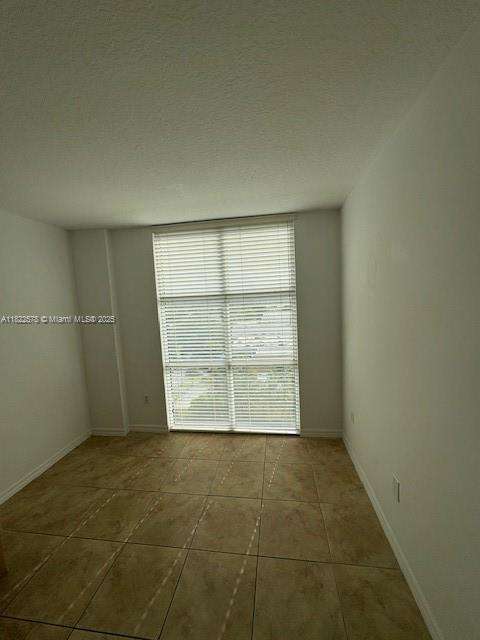 Small Image of 900 SOUTH WEST 8TH ST #904, Miami Number 40