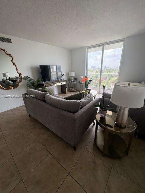 Small Image of 900 SOUTH WEST 8TH ST #904, Miami Number 58