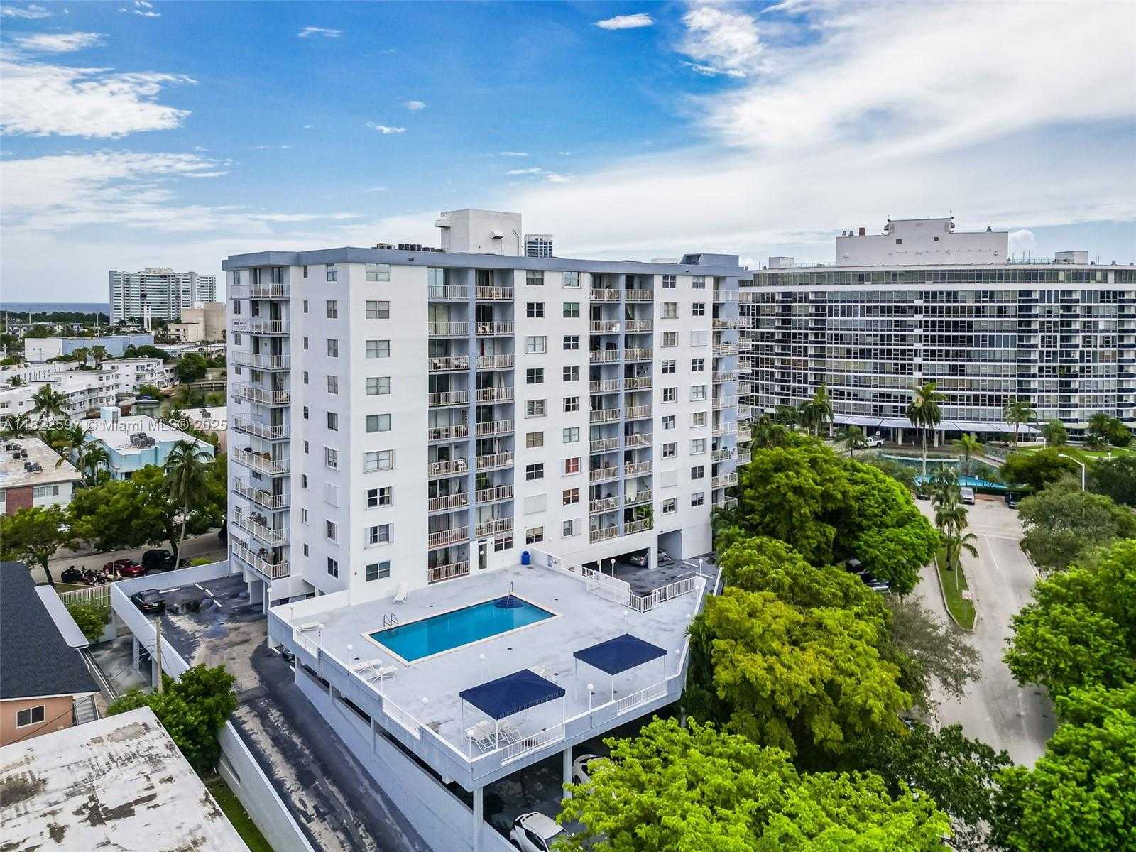 Small Image of 6900 BAY DR #11F, Miami Beach Number 32