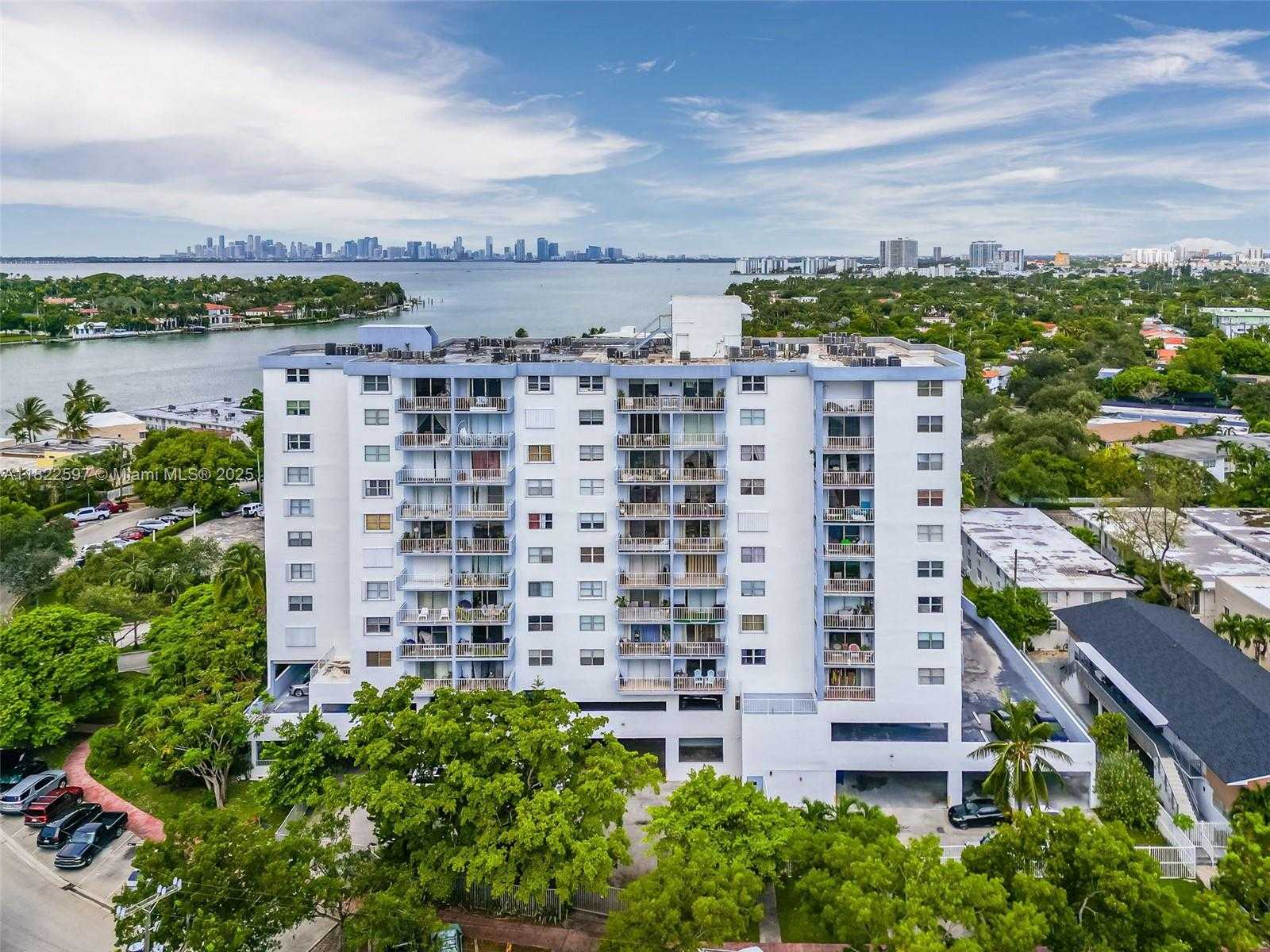 Small Image of 6900 BAY DR #11F, Miami Beach Number 34