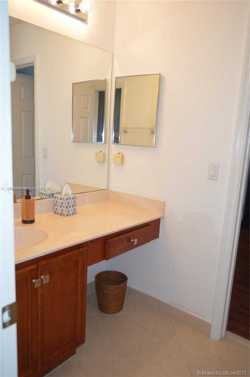 Small Image of 4421 EAST SENECA AVE, Weston Number 12