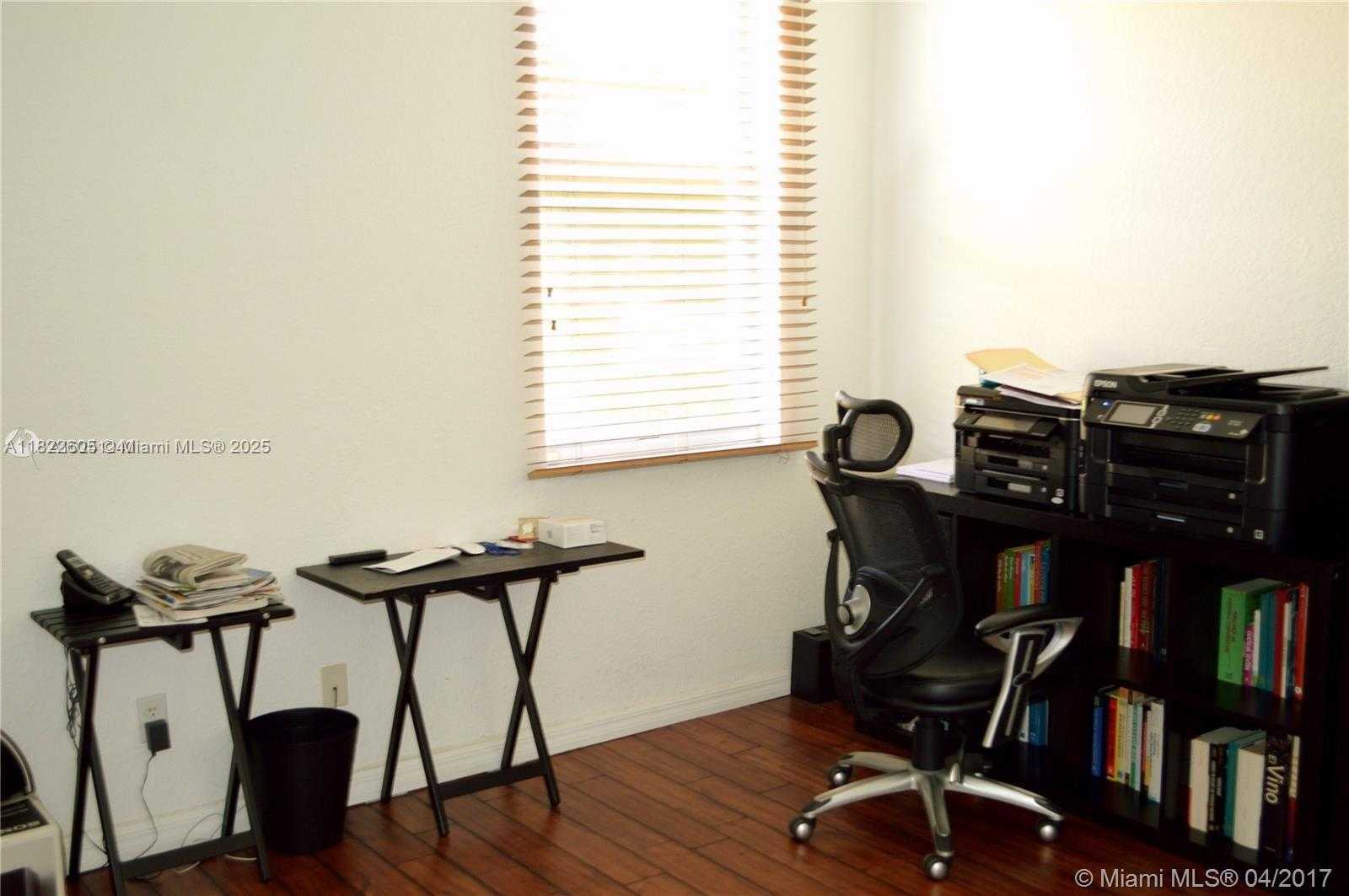 Small Image of 4421 EAST SENECA AVE, Weston Number 6