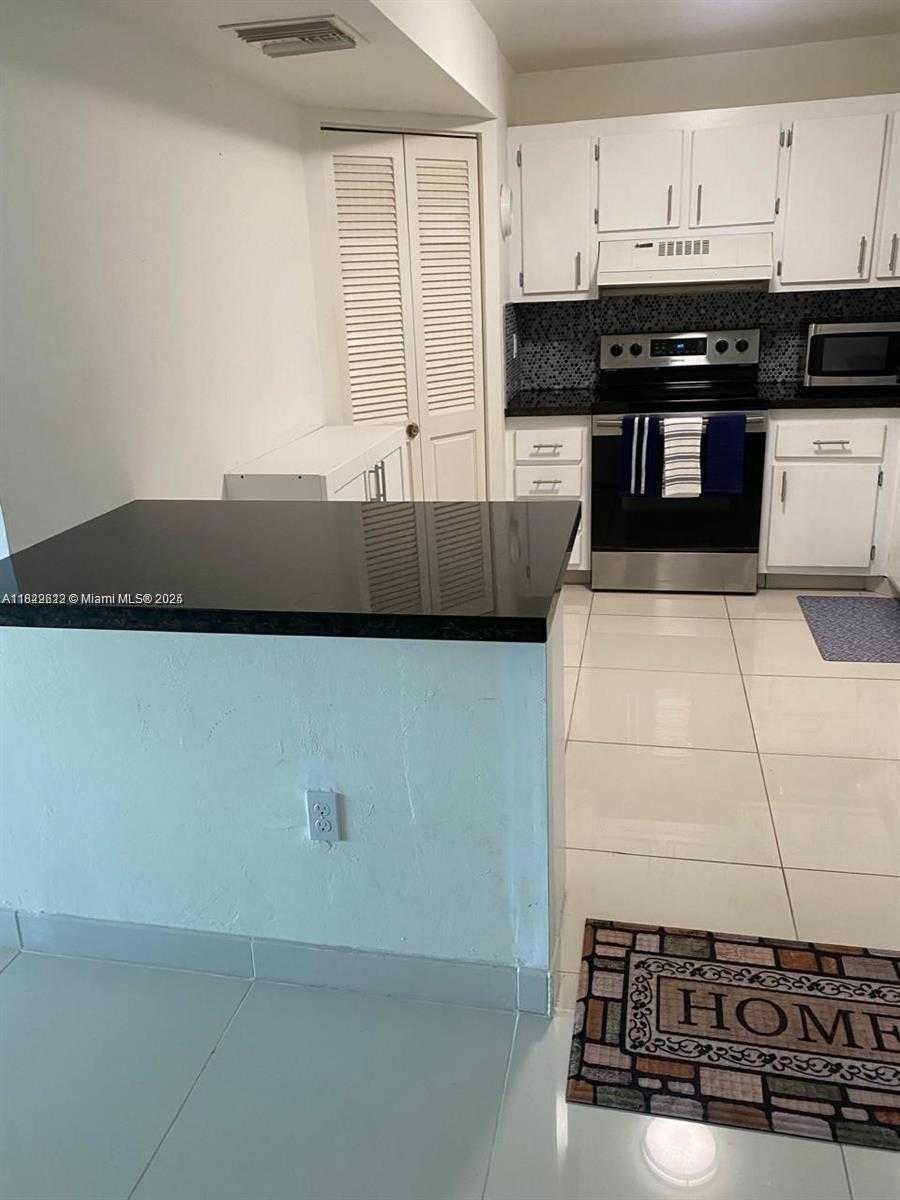 Small Image of 9273 COLLINS AVE #506, Surfside Number 6