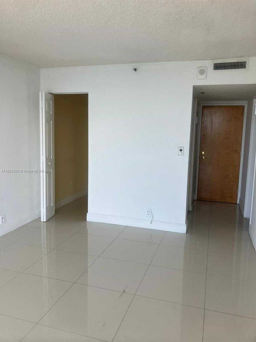 Small Image of 7601 EAST TREASURE DR #2214, North Bay Village Number 17
