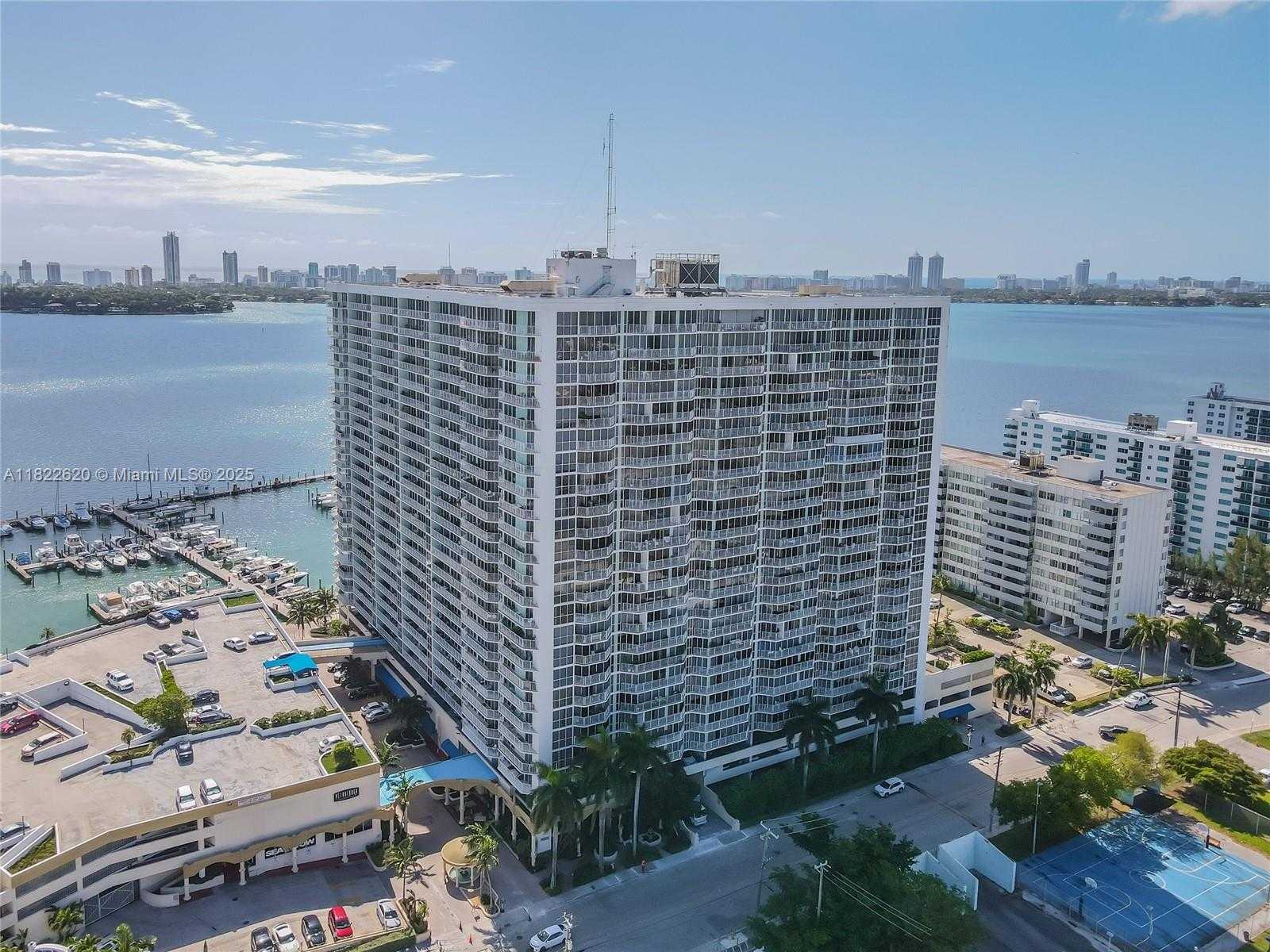 Small Image of 7601 EAST TREASURE DR #2214, North Bay Village Number 4