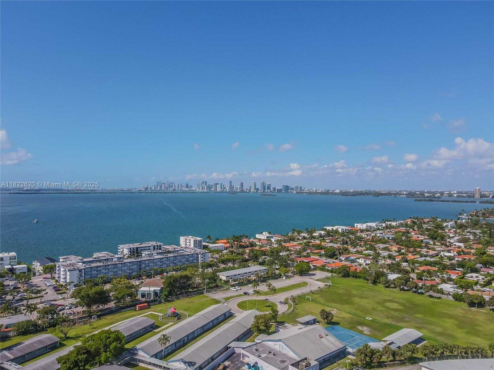 Small Image of 7601 EAST TREASURE DR #2214, North Bay Village Number 5
