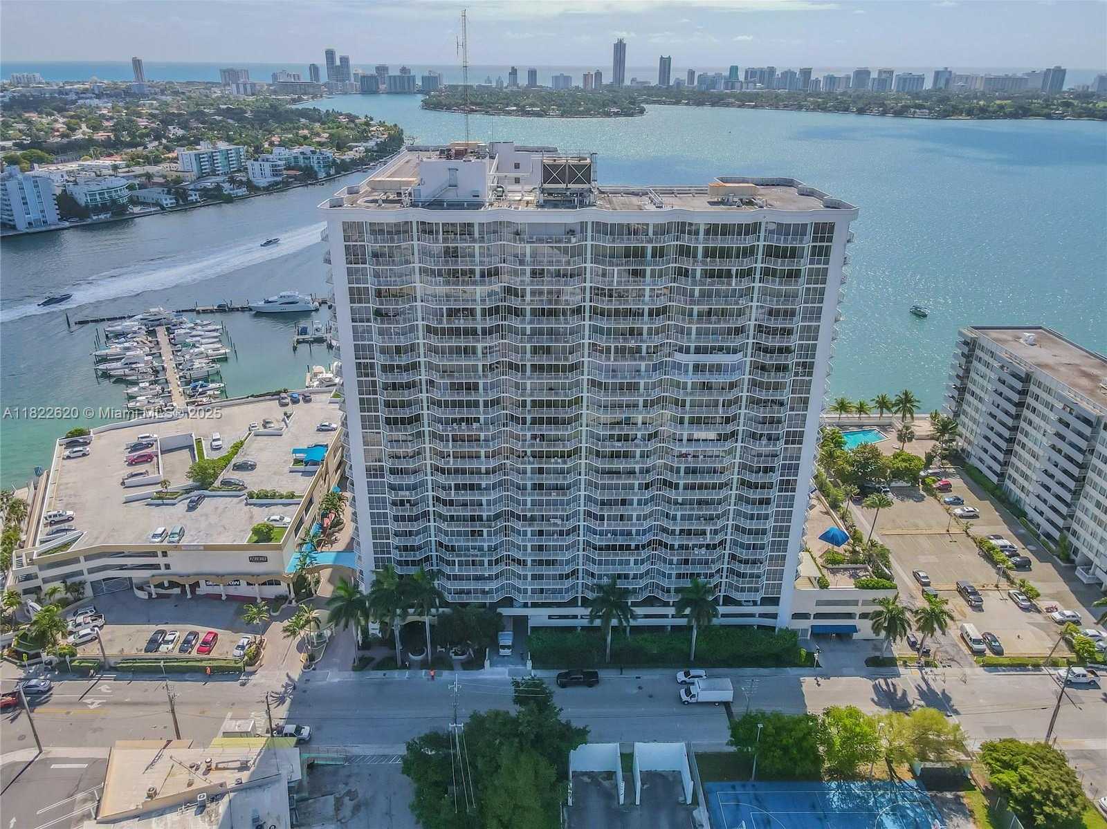 Small Image of 7601 EAST TREASURE DR #2214, North Bay Village Number 6