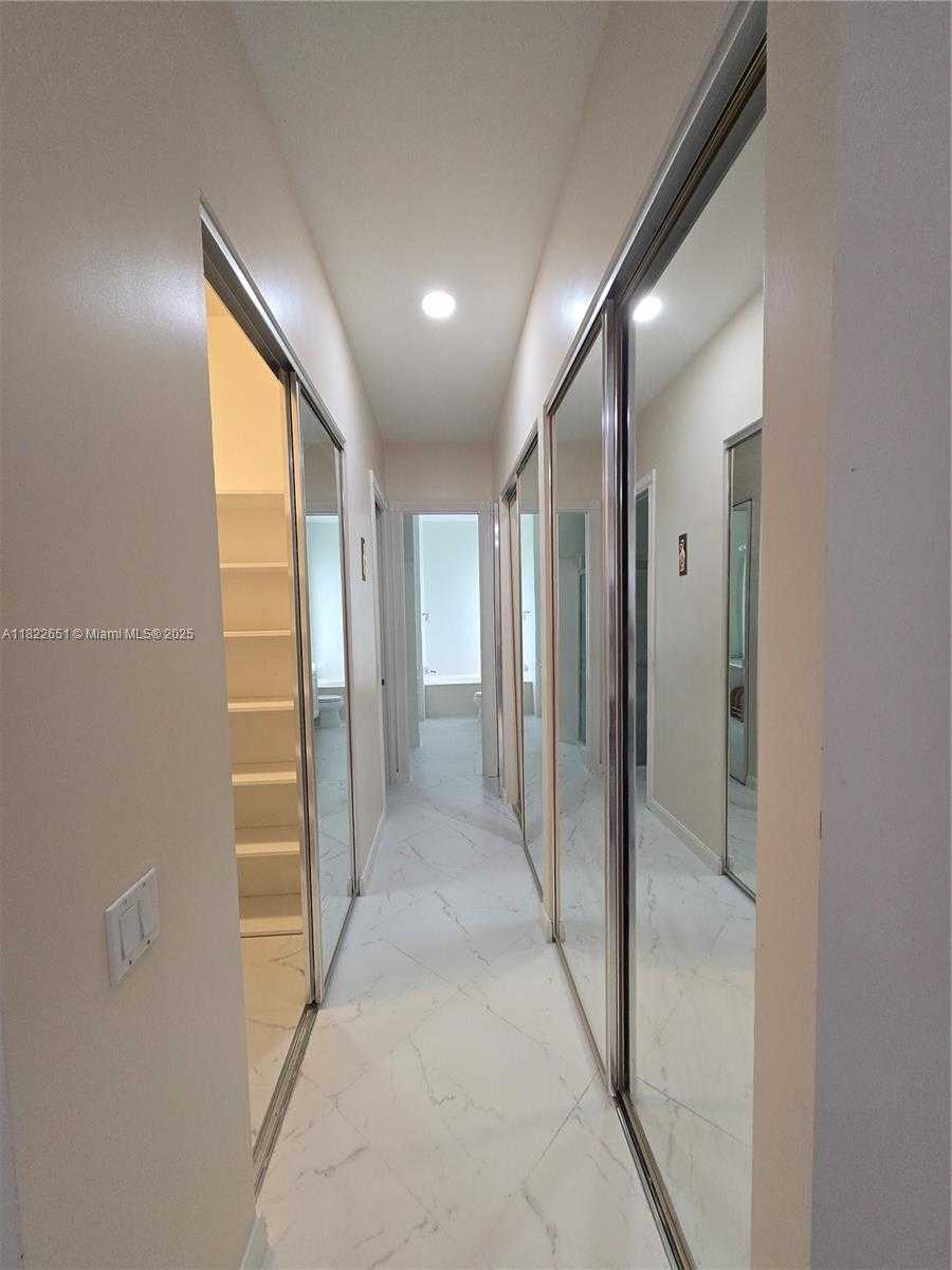 Small Image of 2796 JUDE ISLAND WAY, Naples Number 4