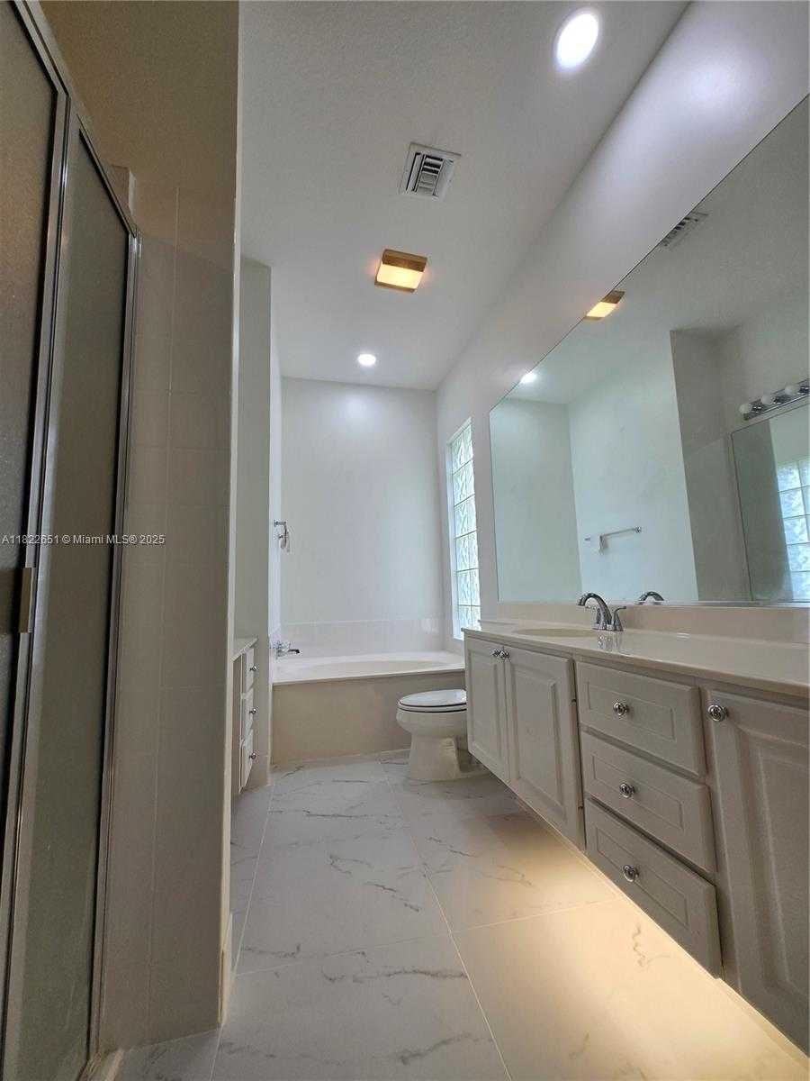 Small Image of 2796 JUDE ISLAND WAY, Naples Number 6