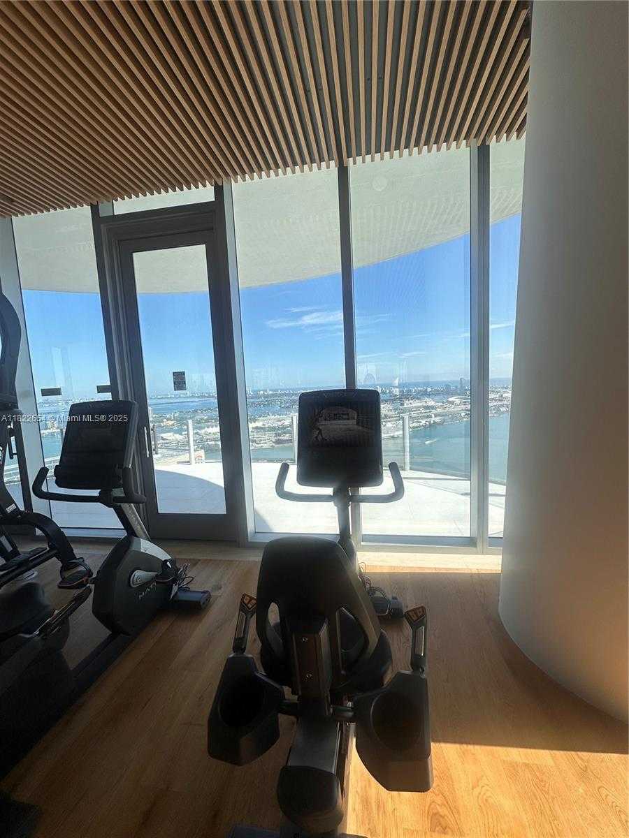 Small Image of 300 BISCAYNE BLVD WAY #4508, Miami Number 13