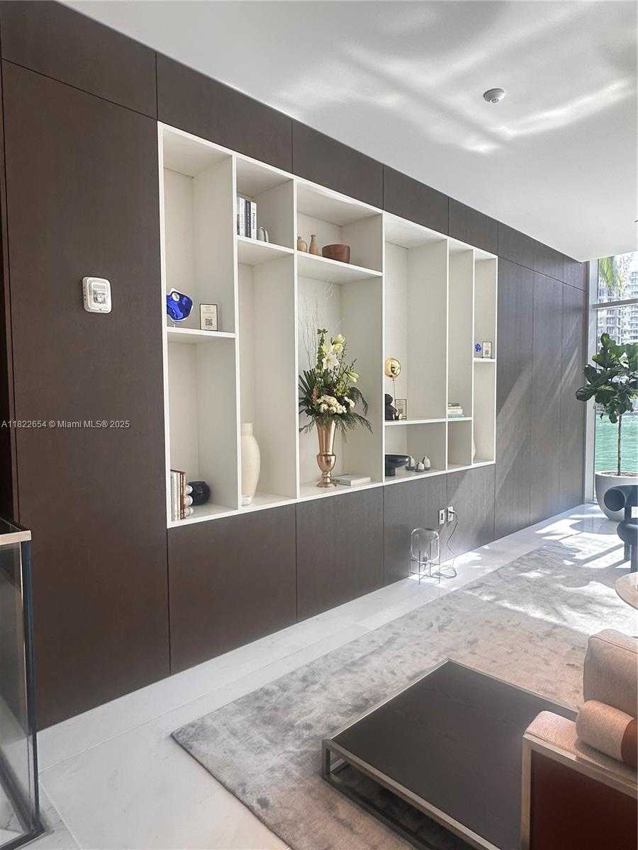 Small Image of 300 BISCAYNE BLVD WAY #4508, Miami Number 14
