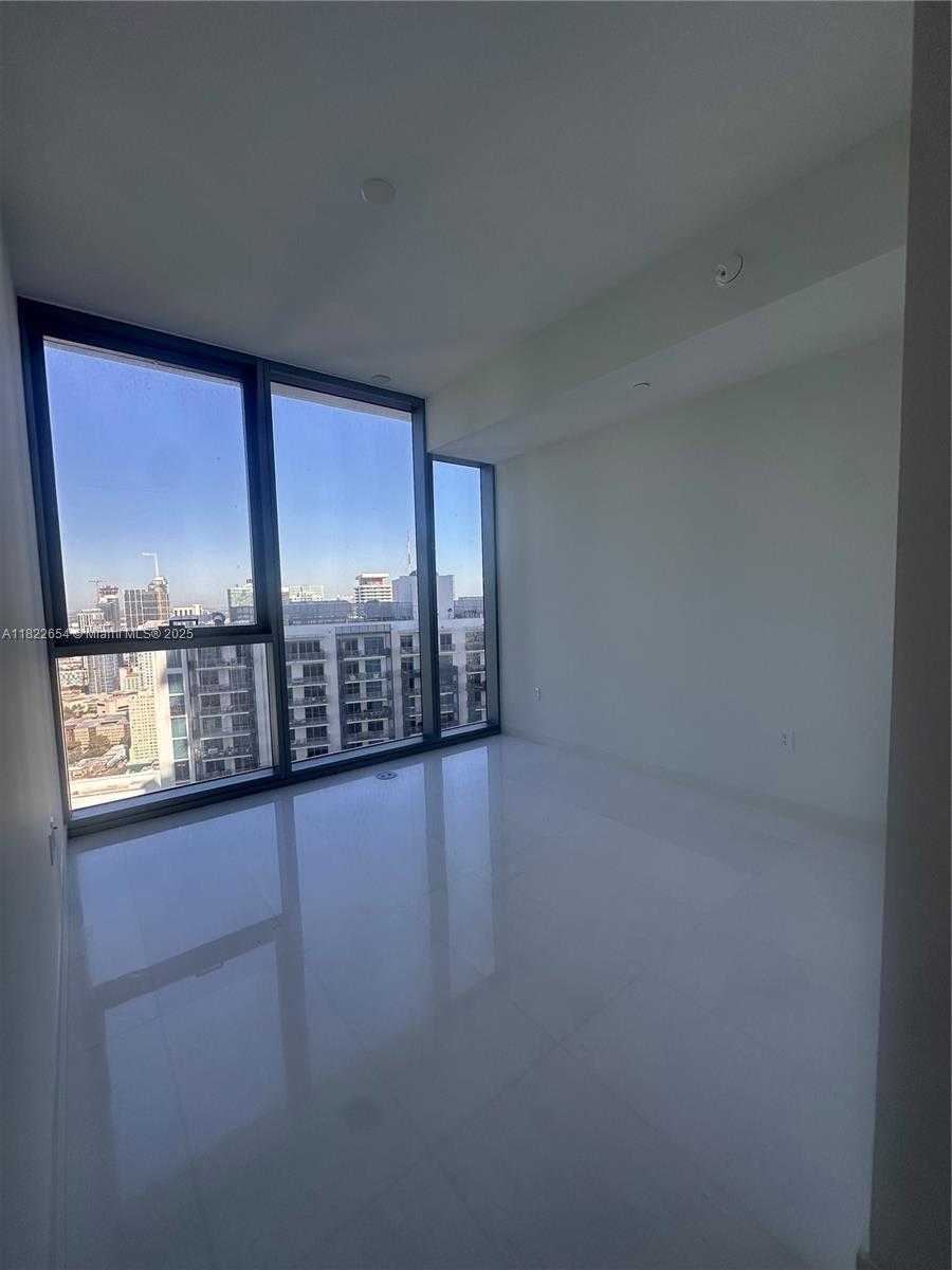 Small Image of 300 BISCAYNE BLVD WAY #4508, Miami Number 2