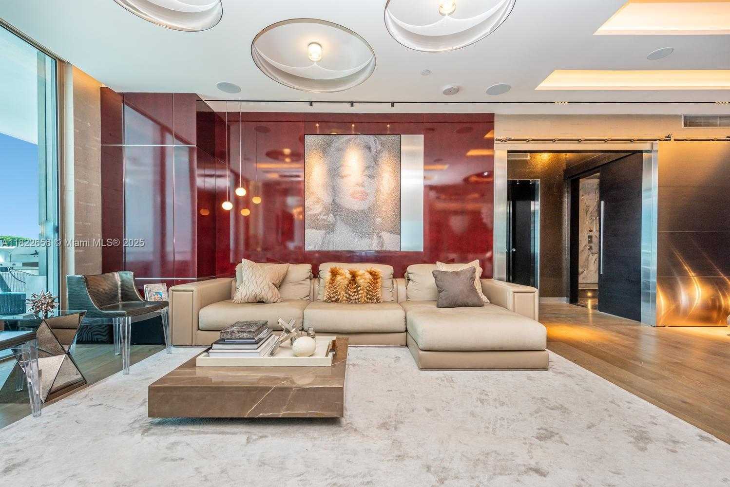 Small Image of 50 SOUTH POINTE DR #905, Miami Beach Number 2