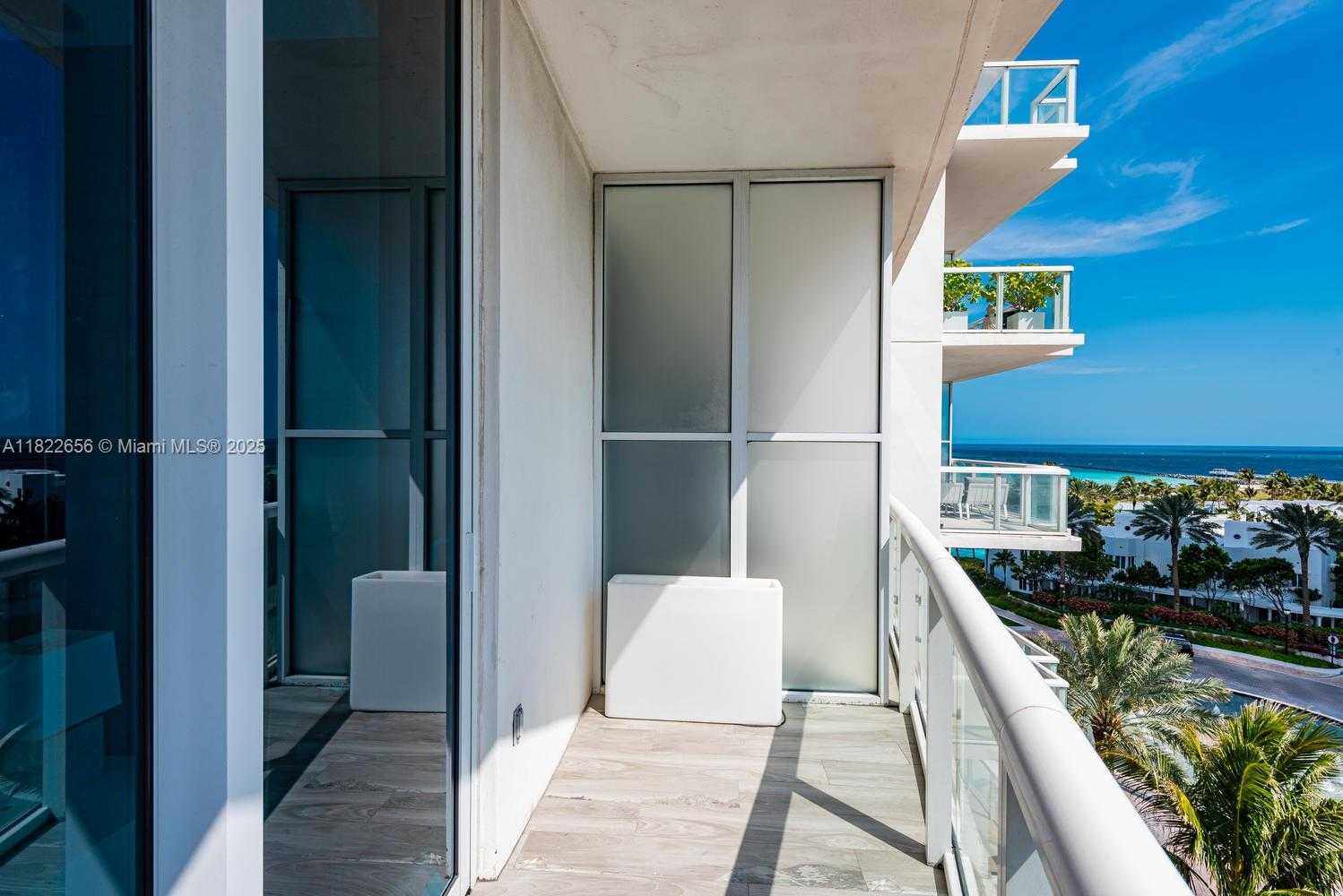 Small Image of 50 SOUTH POINTE DR #905, Miami Beach Number 34
