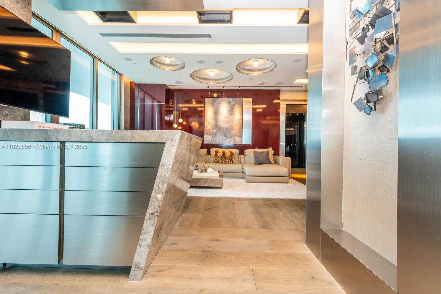 Small Image of 50 SOUTH POINTE DR #905, Miami Beach Number 37