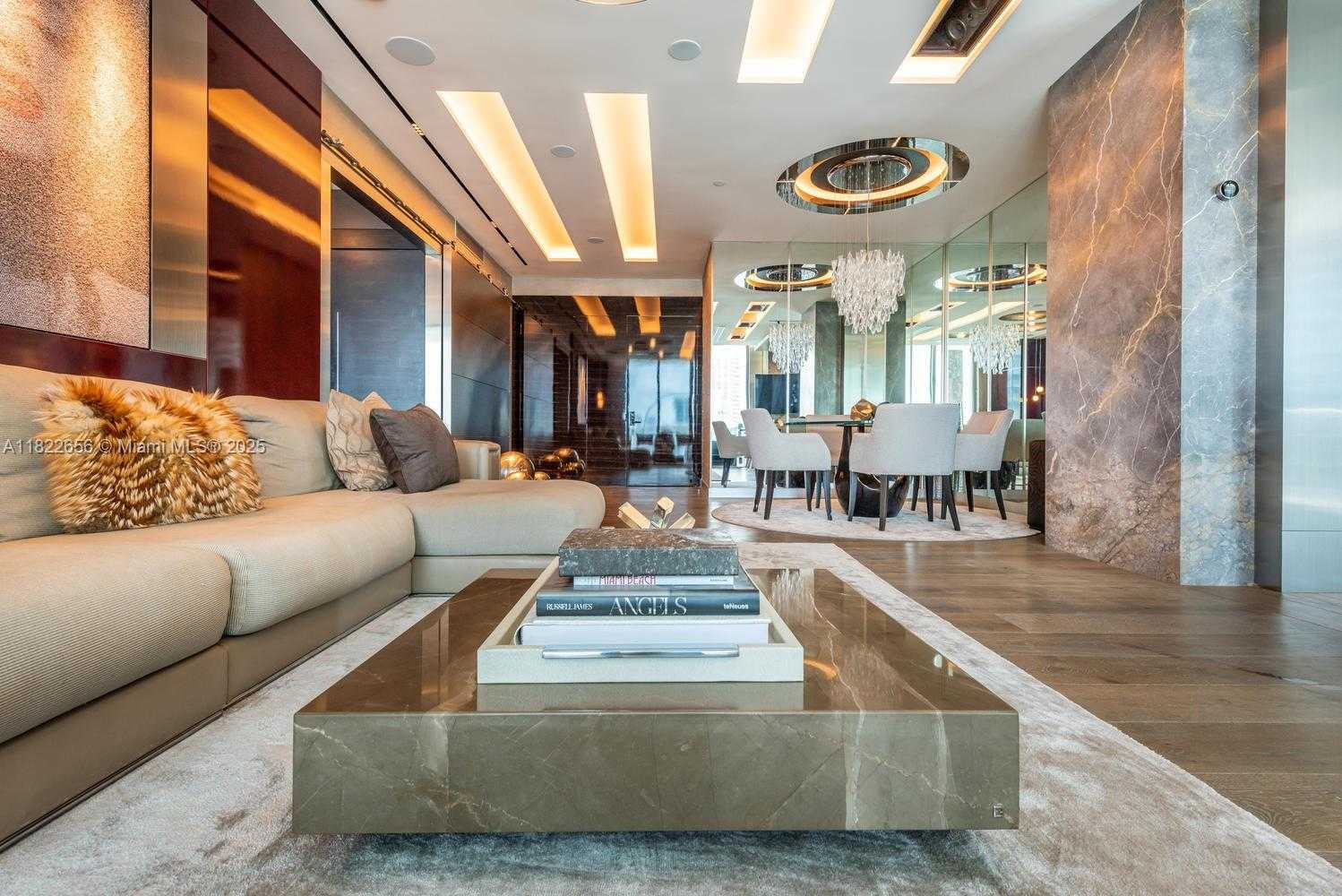 Small Image of 50 SOUTH POINTE DR #905, Miami Beach Number 7