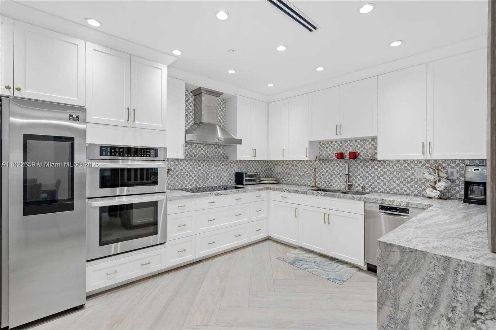Small Image of 201 CRANDON BLVD #739, Key Biscayne Number 17