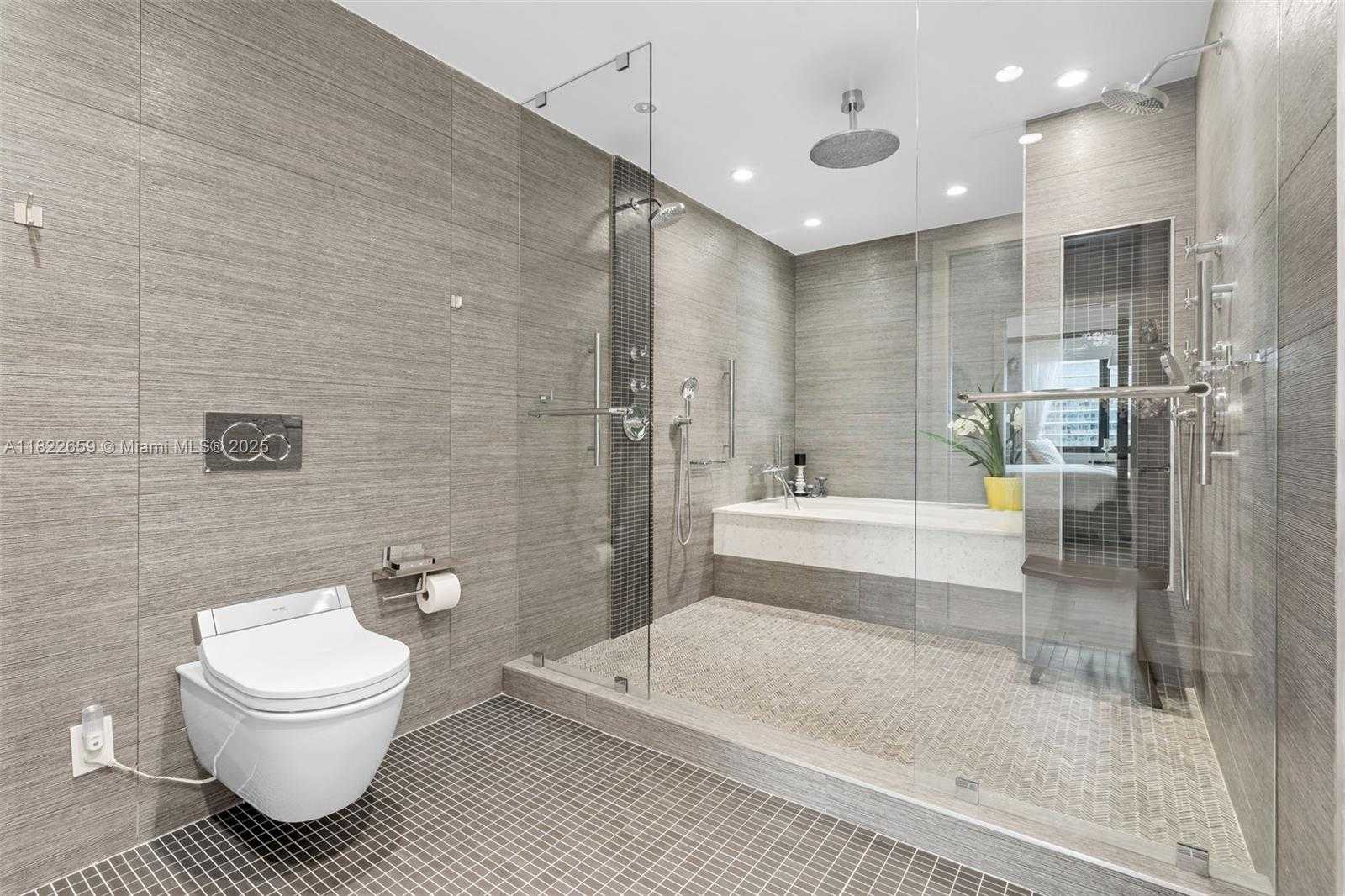 Small Image of 201 CRANDON BLVD #739, Key Biscayne Number 25
