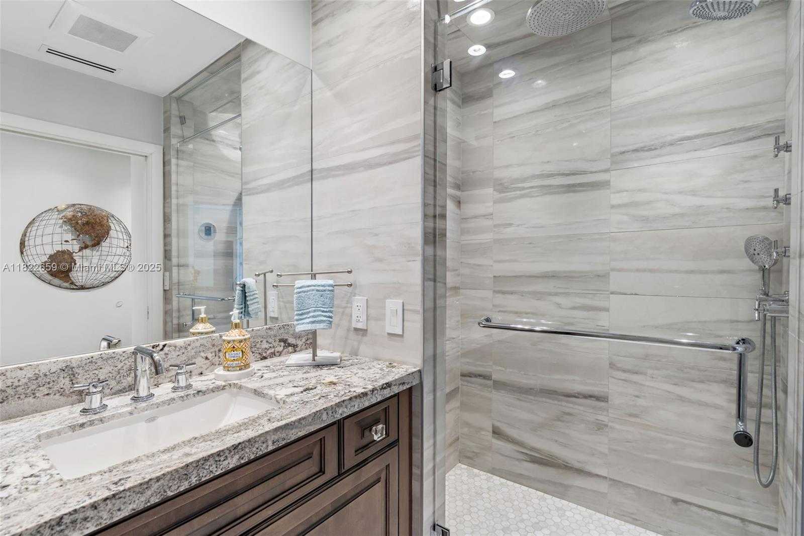 Small Image of 201 CRANDON BLVD #739, Key Biscayne Number 28