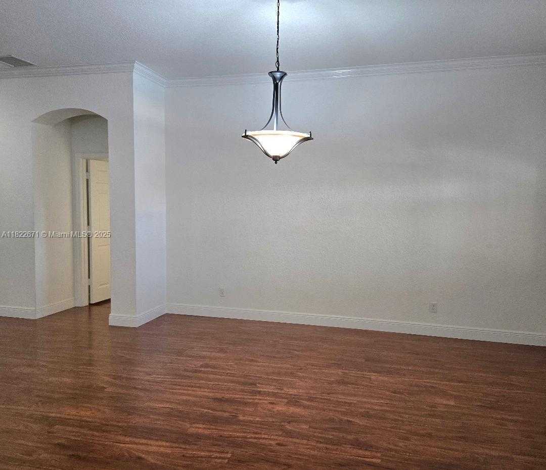 Small Image of 19436 SOUTH WHITEWATER AVE, Weston Number 26