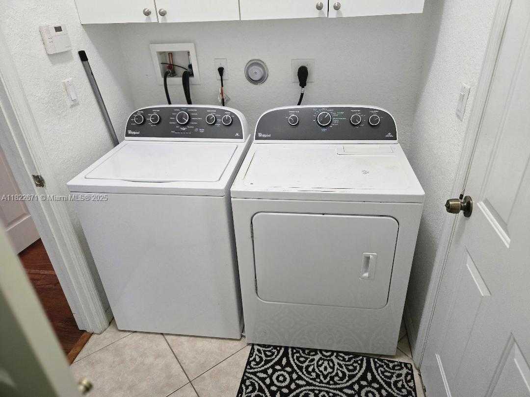 Small Image of 19436 SOUTH WHITEWATER AVE, Weston Number 35